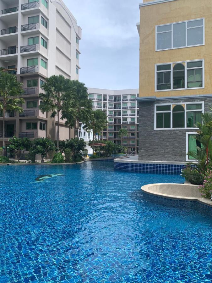 High Floor Pool View Near Walking Street Arcadia 高楼层泳池景 高速网络 智能电视 Apartemen